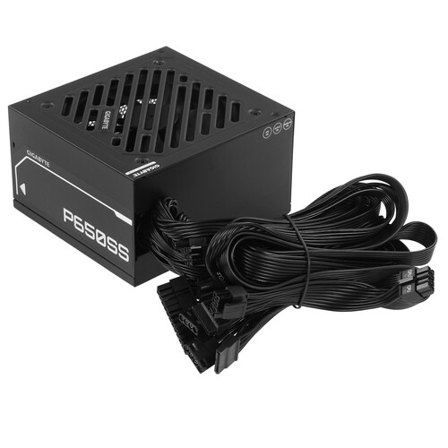 GIGABYTE Блок питания Gigabyte GP-P650SS [28200-P65SB-1EUR] черный