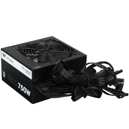 Thermaltake Блок питания Thermaltake TR2 S 750W [PS-TRS-0750NNSAWE-2] черный